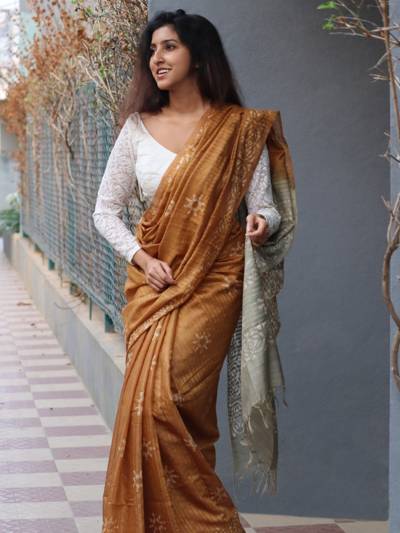 Office saree look online